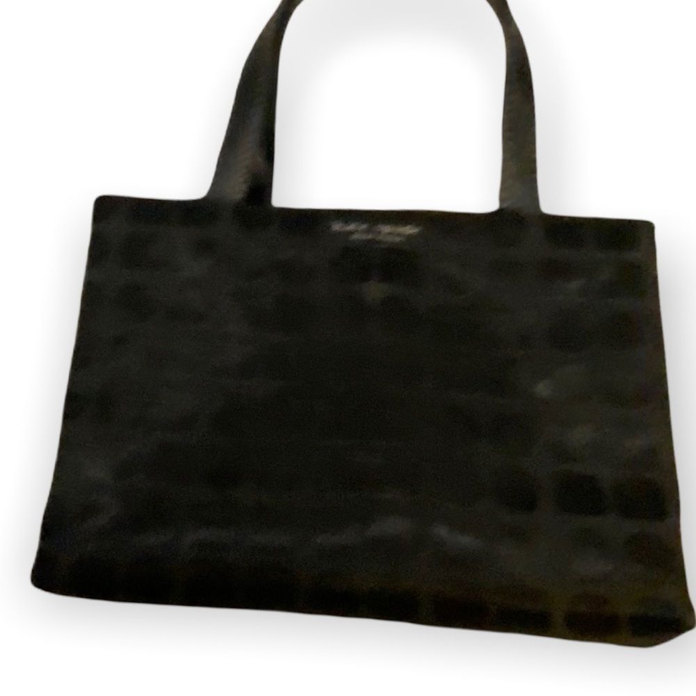KATE SPADE SMALL HAND TOTE - Picture 2 of 11